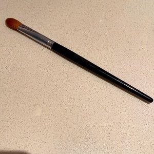 Shu uemura eyeshadow brush